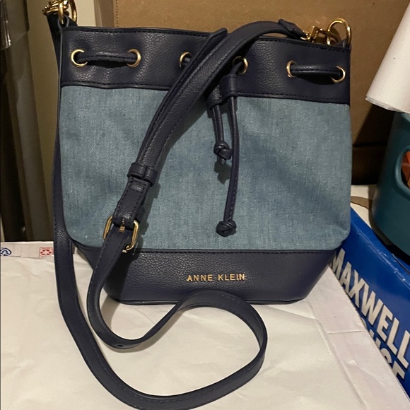 Anne Klein Black and Teal Shoulder Bucket Bag - Picture 5 of 6